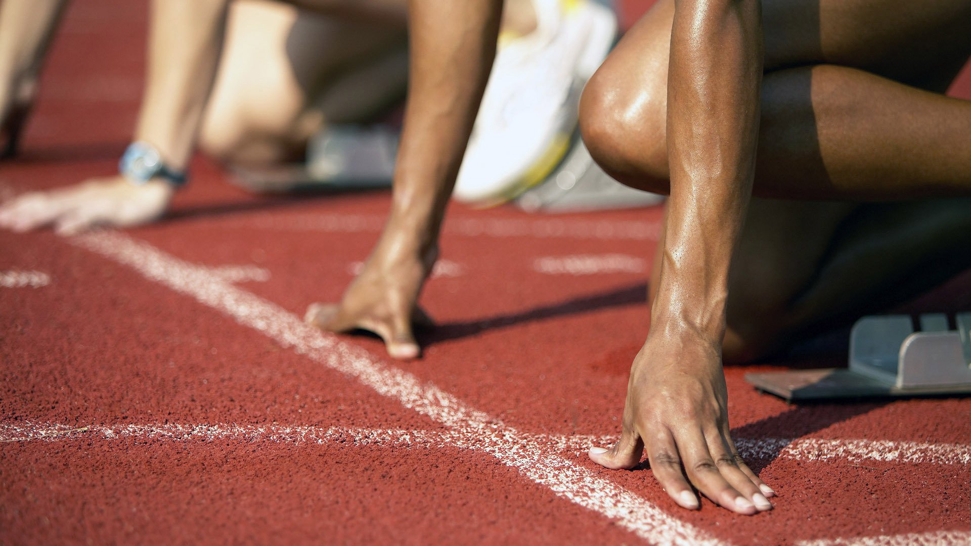 拼搏的汗水是最耀眼的荣光，拼搏的汗水是什么短语